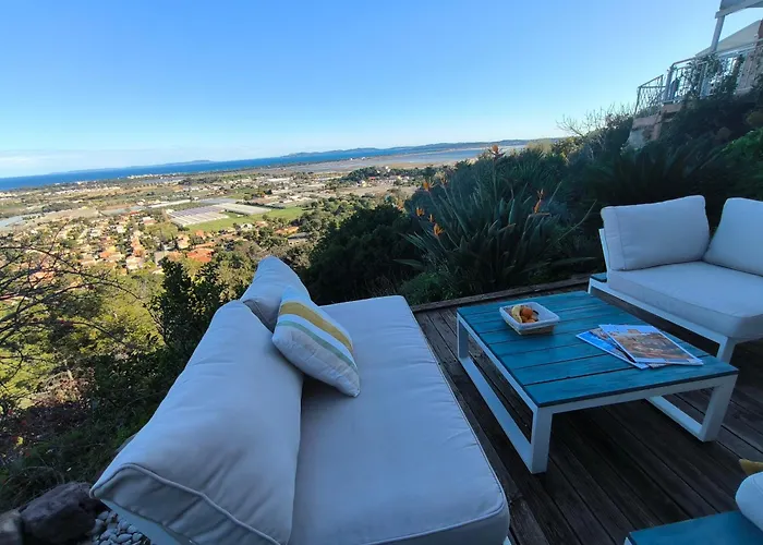 T2 Vue Parking Gratuit Hyères