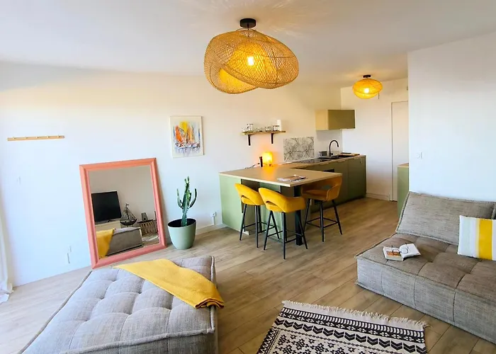 T2 Vue Parking Gratuit Hyères